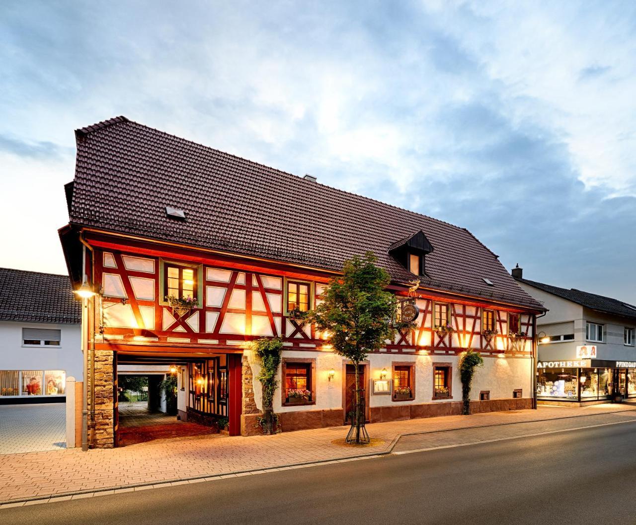 Landgasthof Hirsch Remchingen Экстерьер фото